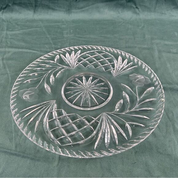 Vintage Crystal Glass Starburst Rose Budd Serving Plate Cheese Plate - Picture 2 of 6